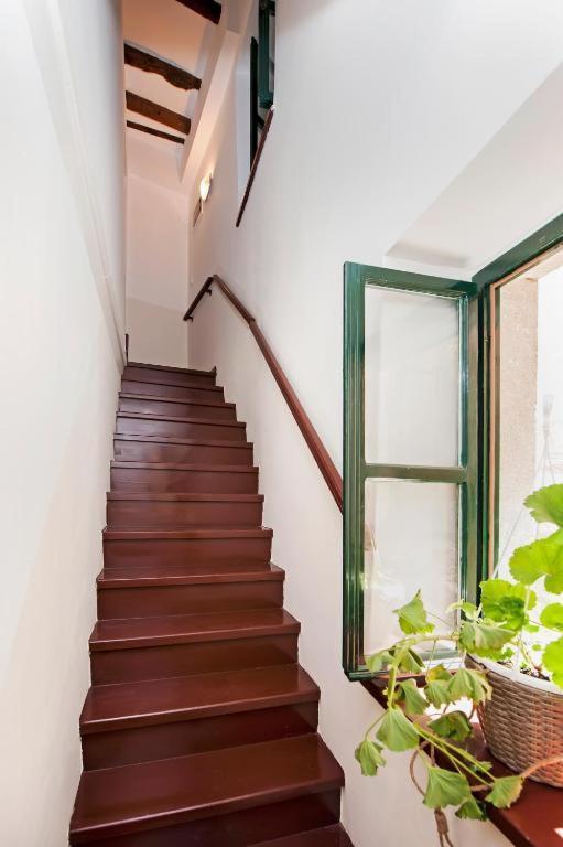 Antique Oscar Iii Apartment *